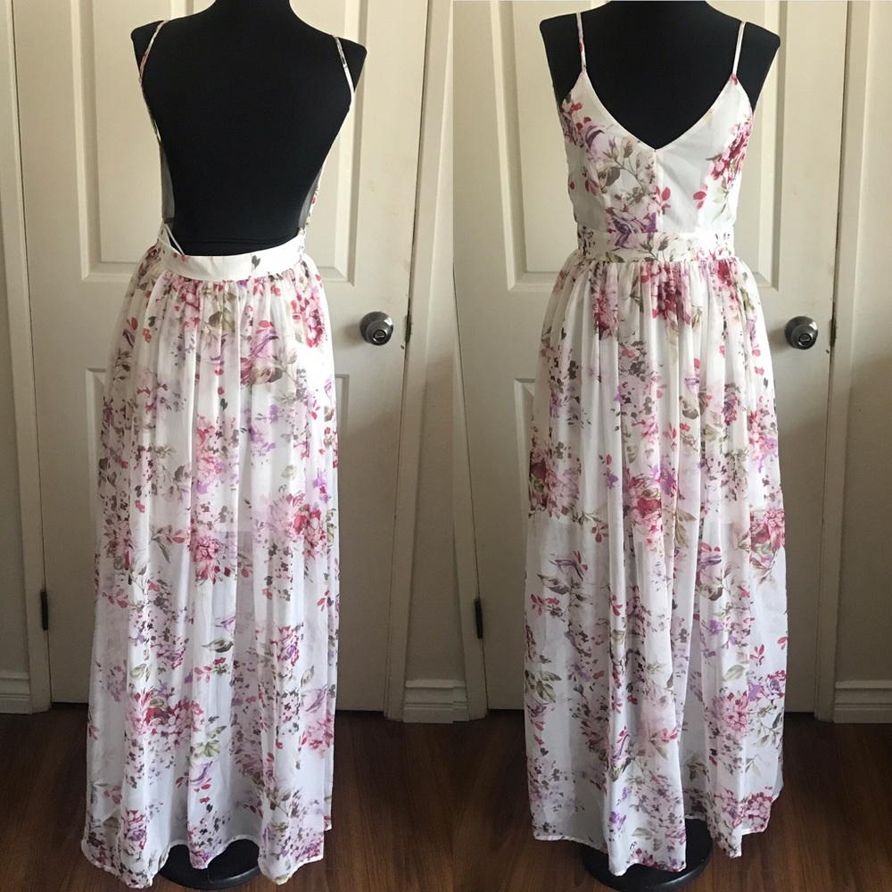 Backless flows maxi dress